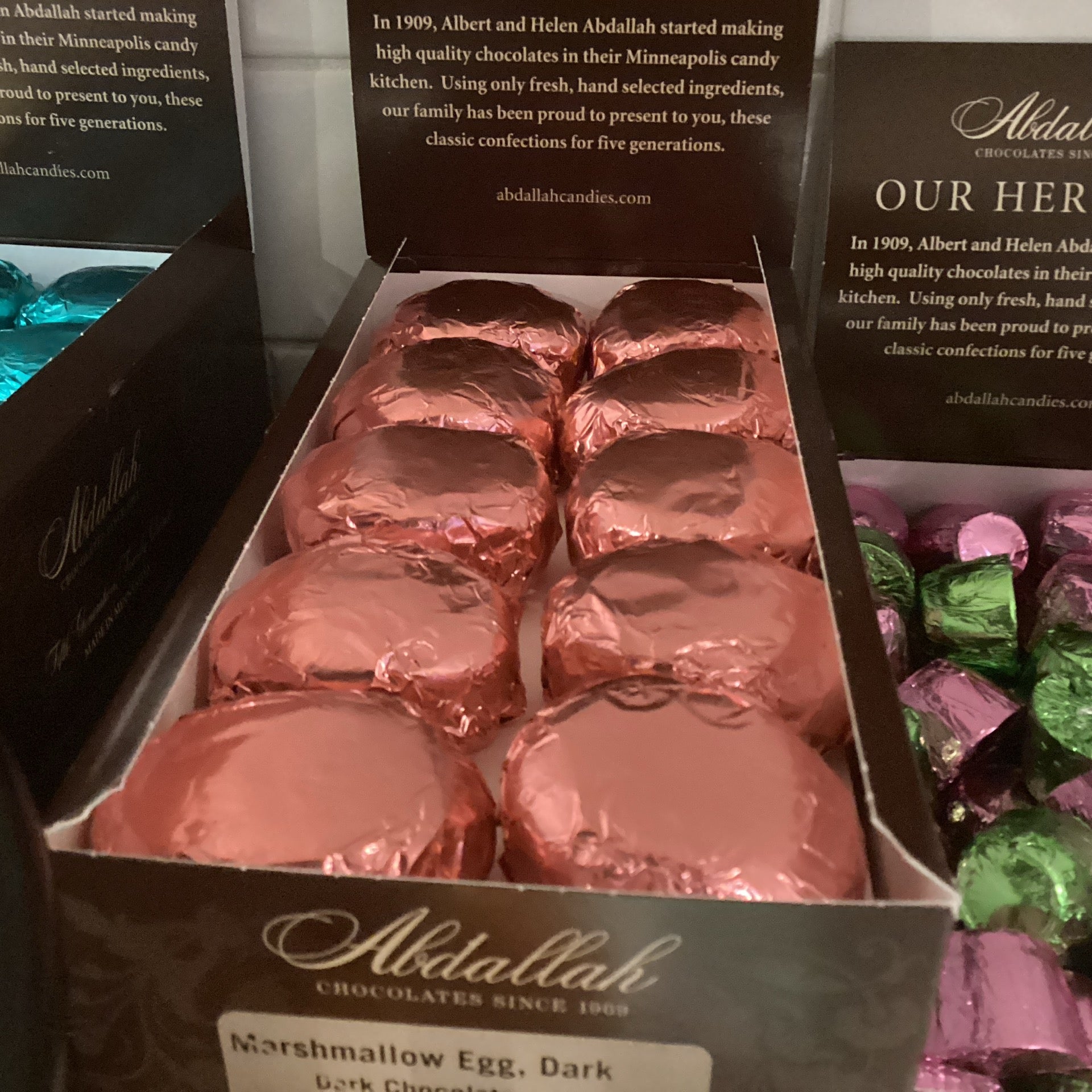 Abdallah Marshmallow egg - dark chocolate