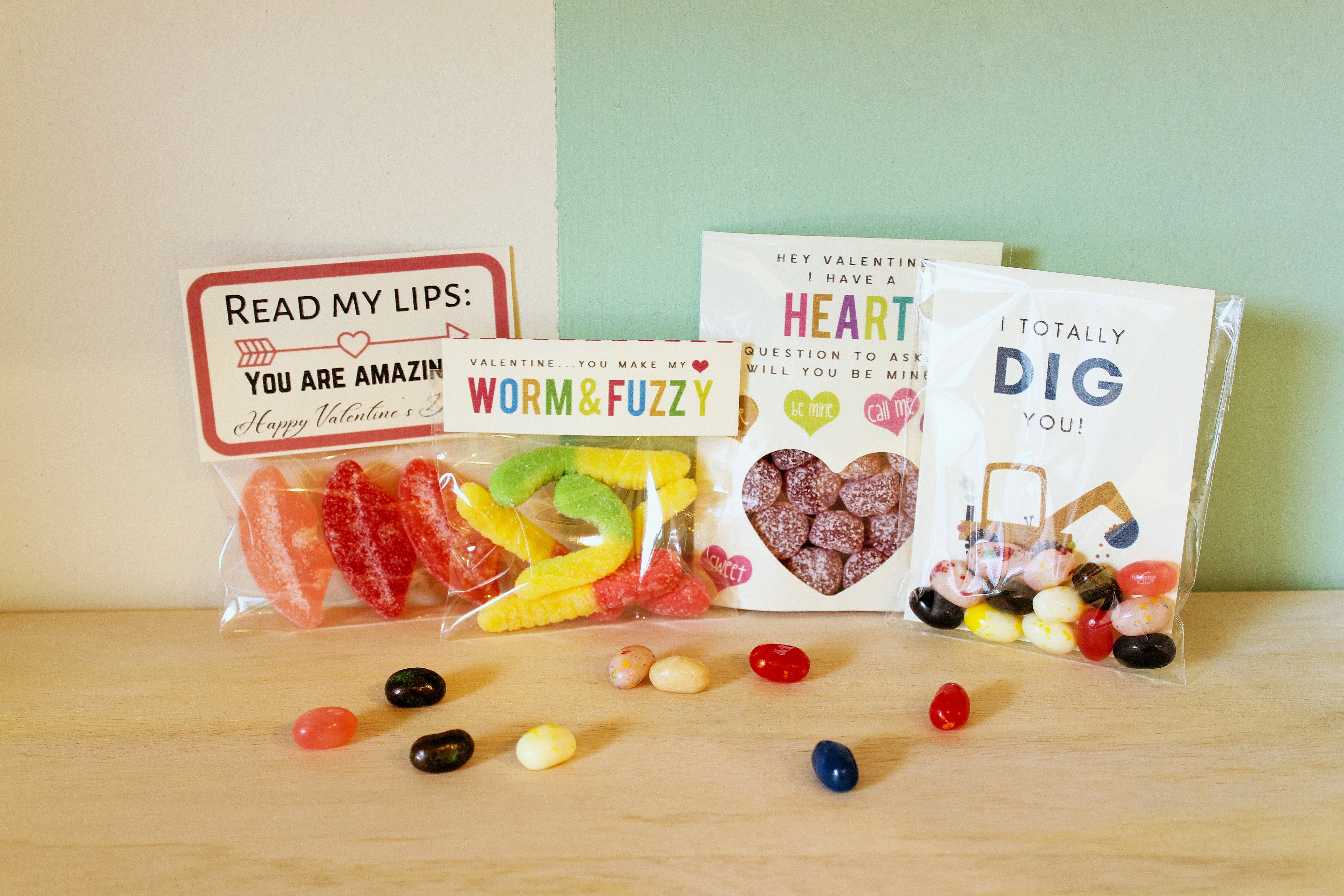 School Valentines - 8 Piece Minimum, photo 1 of 8
